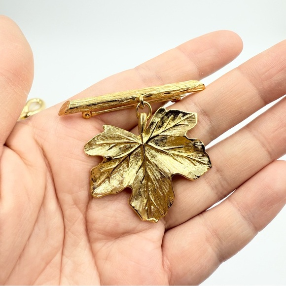 Vintage Gold Tone Rhinestones Monogram Swan Leaf Bow Tie Brooches Lot - Picture 9 of 10